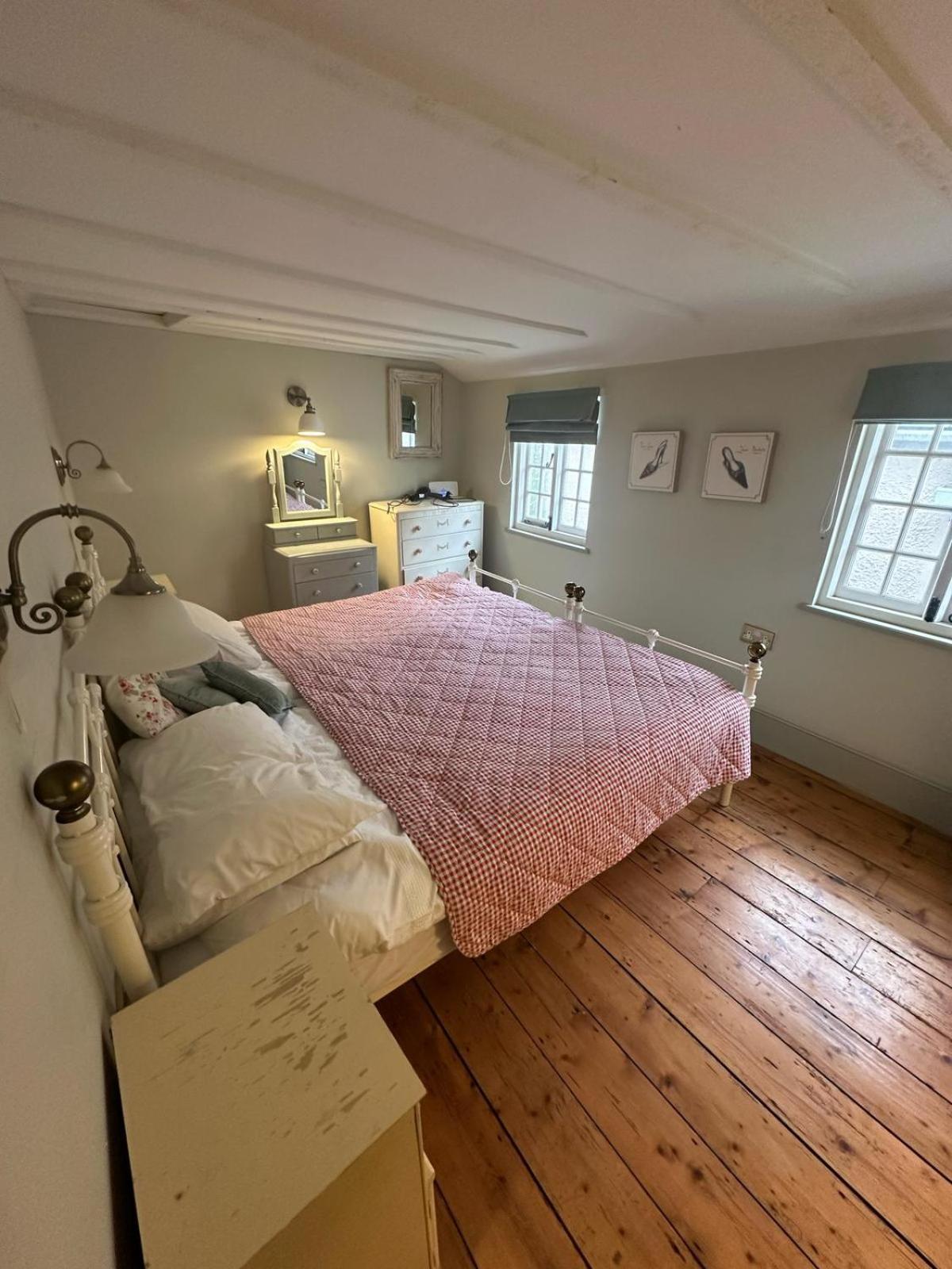 Little Monmouth 4 Bedroom Cottage, Old Town Lyme Regis, Dog Friendly And Parking Экстерьер фото