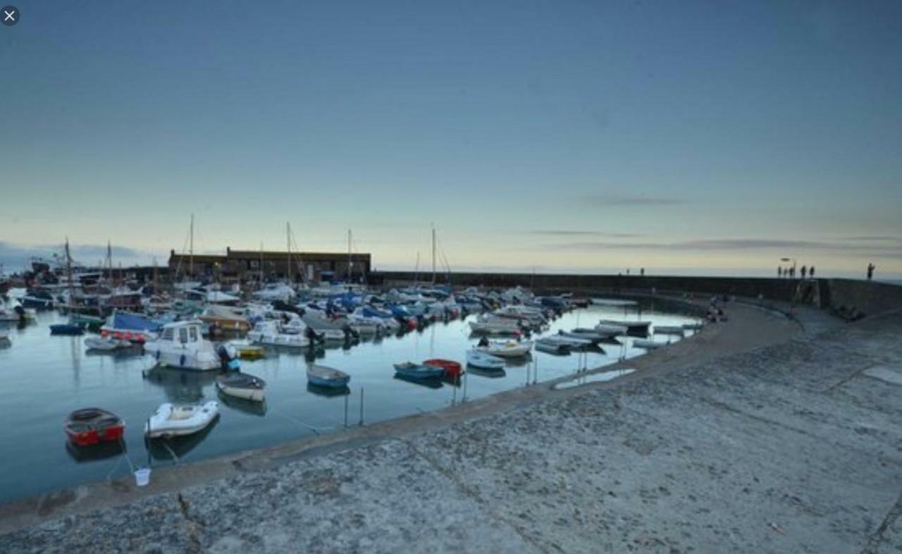 Little Monmouth 4 Bedroom Cottage, Old Town Lyme Regis, Dog Friendly And Parking Экстерьер фото